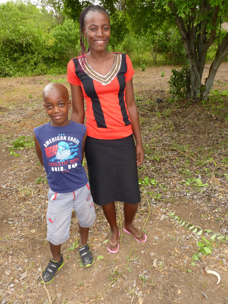 Mitglieder einer unterst&uuml;tzten<br>Familie (Idzowe/Kenia).