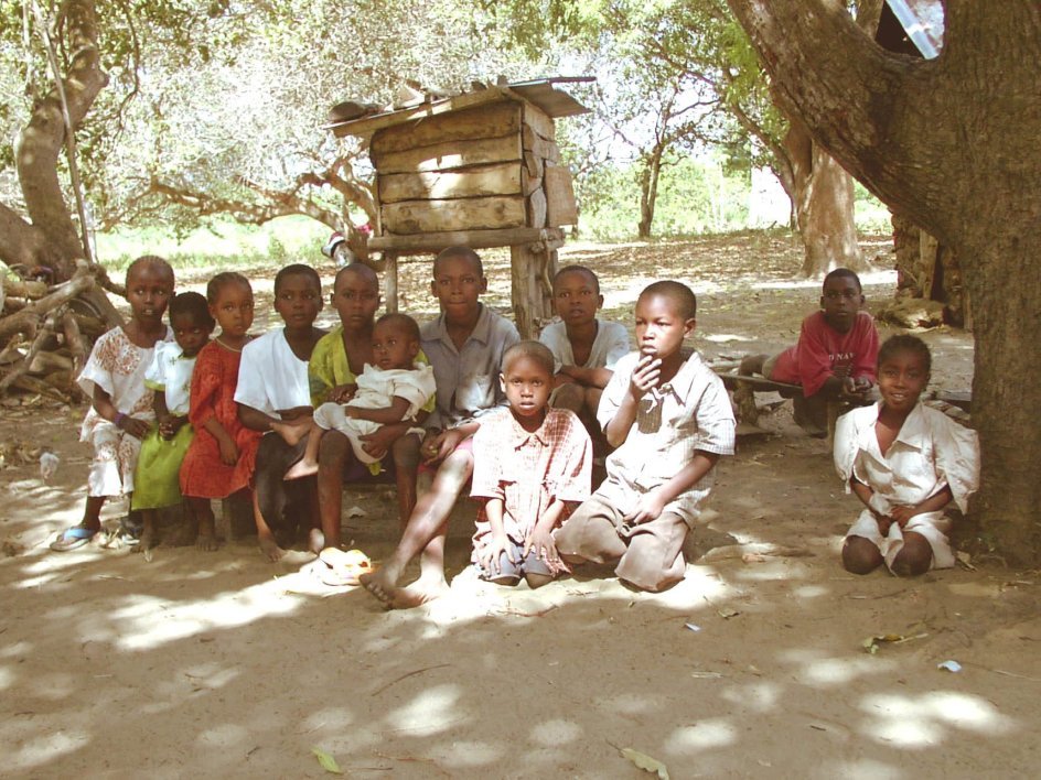 Aidswaisen in Baharini, Kenya.
